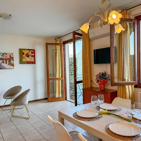 Appartamenti Portobello Lezzeno Exterior photo